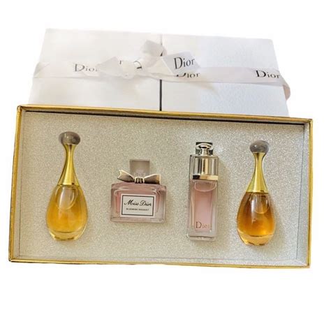 mini dior parfum|aftershave miniatures gift set.